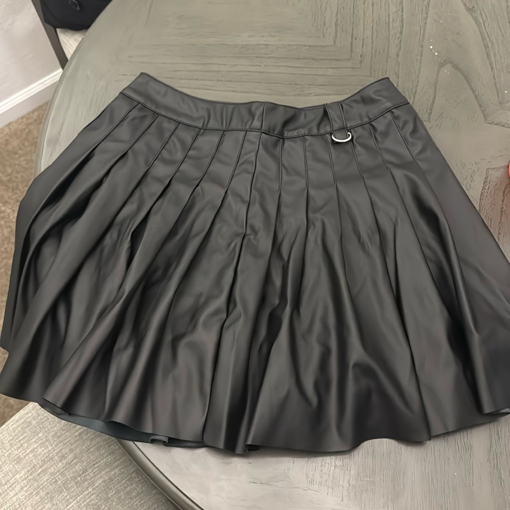 NEW GIRL PLEATED SKIRT!!!